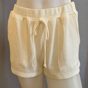 NIA Cream Light Knit Shorts NWOT Size Small Soft Comfy Elastic Waist Pockets